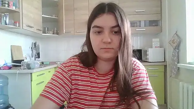 Farynaa's Live Chat Room
