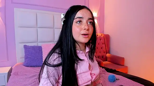 Živá chatovací místnost Ashleypetit
