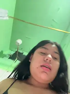 April_Becker live-chat rom