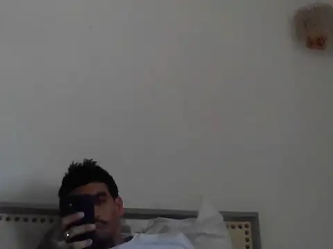 חדר צ'אט בשידור חי של busnfatnutsLildee