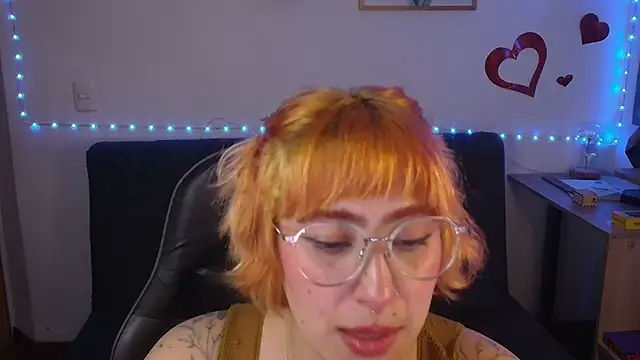 Miacatsito3 чат на живо