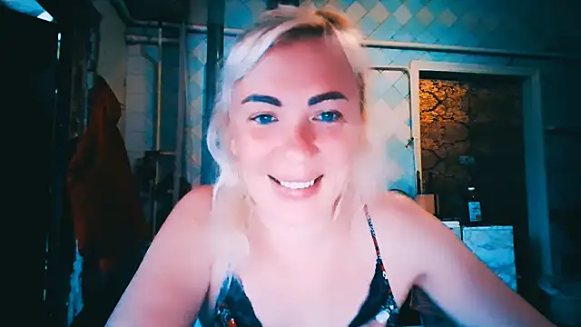 EmmaCat_'s Live Chat Room