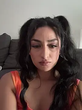 חדר צ'אט בשידור חי של Mia_spicyy