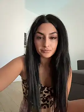 Chat soba uživo modela Mia_spicyy