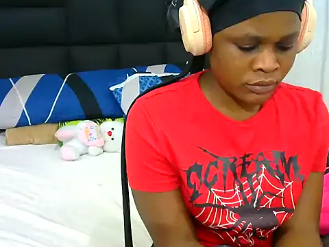 BlondieBitch's Live Chat Room