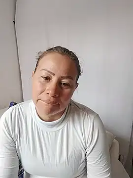 Živá chatovací místnost LaraCaliente