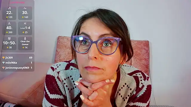 Ava_Raye – live chatrum