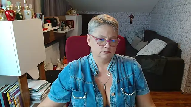 bigtits4you – live chatrum