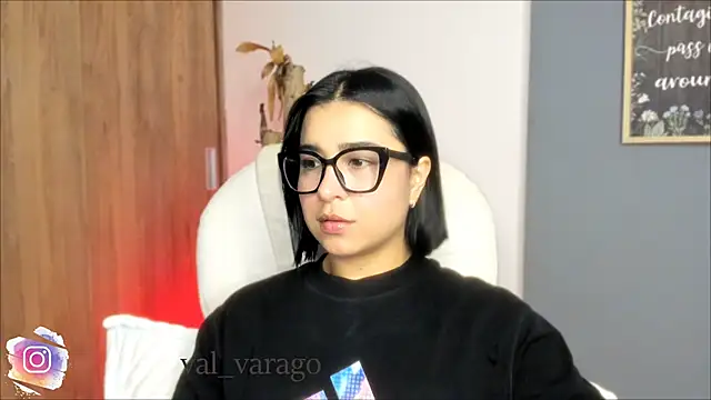 val_varago's Live Chat Room