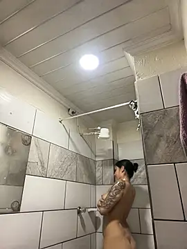 Phòng Chat Trực Tiếp Isabella-Teen
