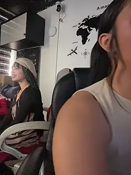 Isabella-Teenn Live chat-huone