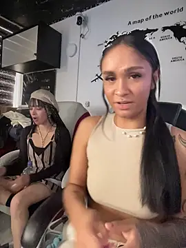 Sala de chat ao vivo de Isabella-Teen