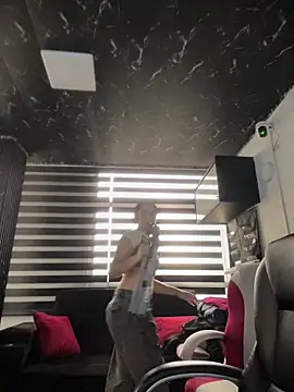 Phòng Chat Trực Tiếp Isabella-Teen