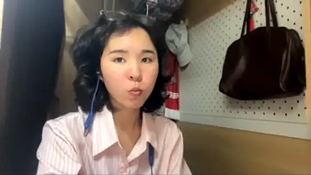 חדר צ'אט בשידור חי של JennyCarpenter