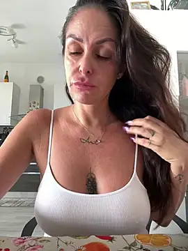 AmandaArt Videochat live