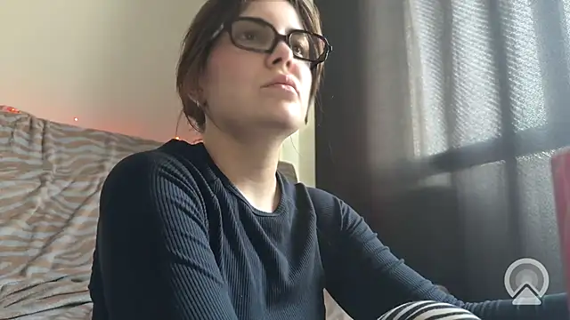 Feloraa's Live Chat Room