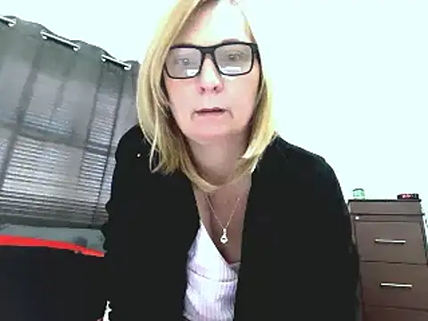 Mommynaughty69 Live Chatraum