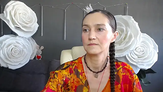 Pokazy przed seks kamerką na żywo – TayaFinch
