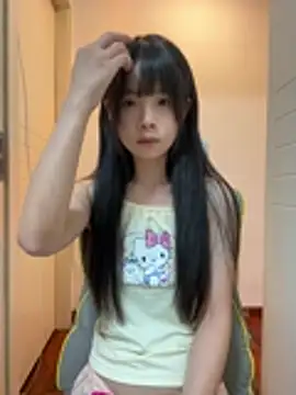 qiqi_x's Live Chat Room