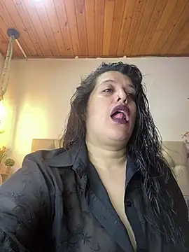 Andrea_secret_ Adlı Modelin Canlı Sohbet Odası