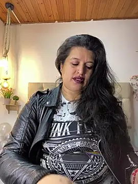 Andrea_secret_ লাইভ চ্যাট রুম