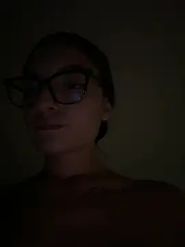 Živá chatovací místnost MiaKane99