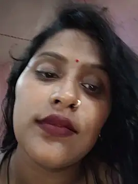 Jasmine_Januja Adlı Modelin Canlı Sohbet Odası