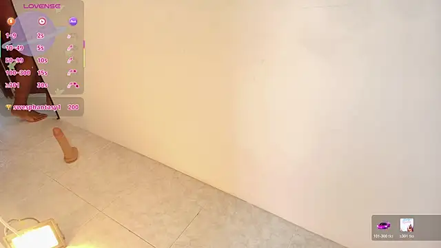 غرفة دردشة alessia_moon1 المباشرة