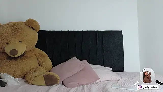 غرفة دردشة Natashaparker__ المباشرة