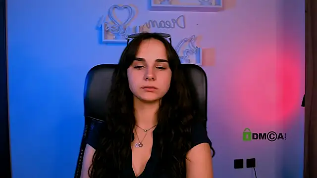 ariana_ross7's Live Chat Room