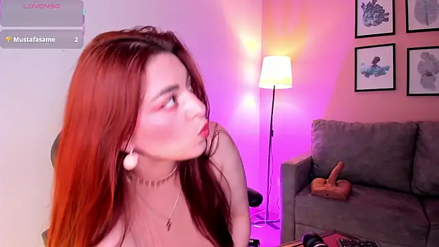 Živá chatovací místnost Jenniekim_18