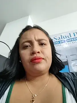 Chat ao vivo de Nurse_Alice-7