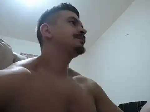 MasterDani001 Show in webcam