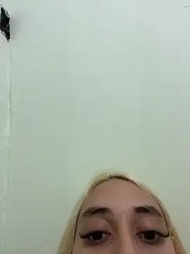 loirinhaaaのライブチャットルーム