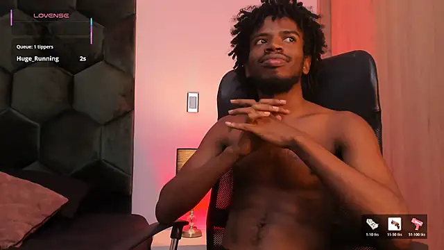 Seks show uživo modela AllexJacob na kameri
