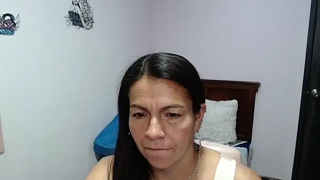 camilavargas_ – Naživo chatovacia miestnosť