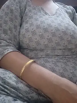Jeya_thakur Adlı Modelin Canlı Sohbet Odası