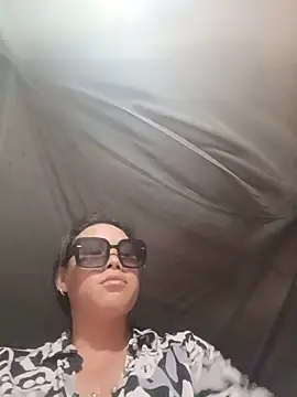 Živá chatovací místnost callistra
