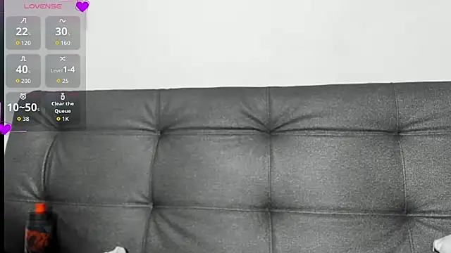 Cherrysweetyx's Live Chat Room