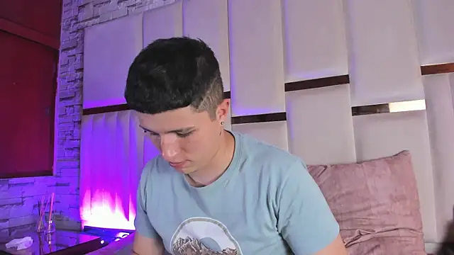 ANLLELOAndANGELA Live Chatraum