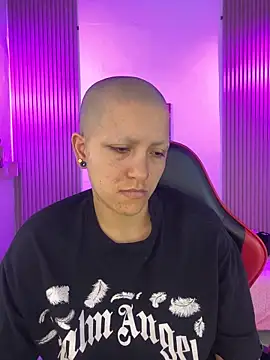 Živá chatovací místnost nicocoox