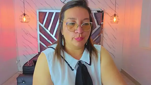 MaylinRosse_ Adlı Modelin Canlı Sohbet Odası