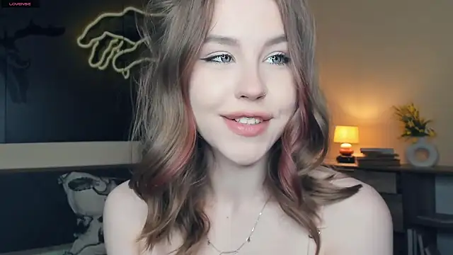 MaliaBourraine Adlı Modelin Canlı Sohbet Odası