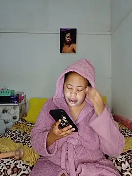 BubblyBeautiful's Live Chat Room