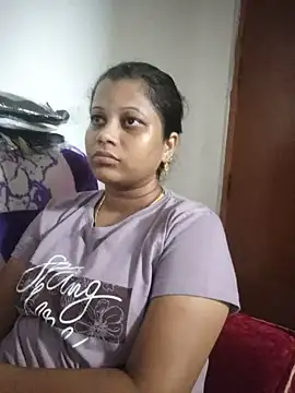Chat soba uživo modela thirisha143
