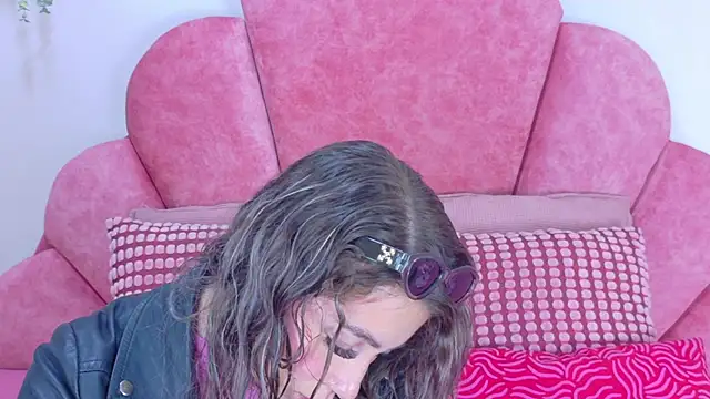 MyApril__ Cameră chat live