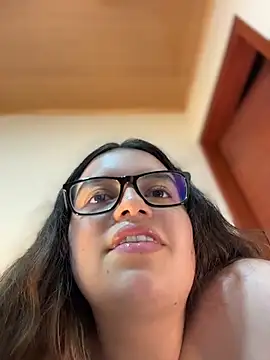 Živá chatovací místnost Aphrill
