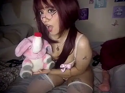 חדר צ'אט בשידור חי של lucianasama