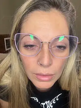 julietacollins11 Live Chatraum