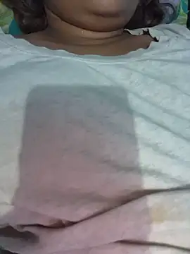 LustyPriya_ লাইভ চ্যাট রুম